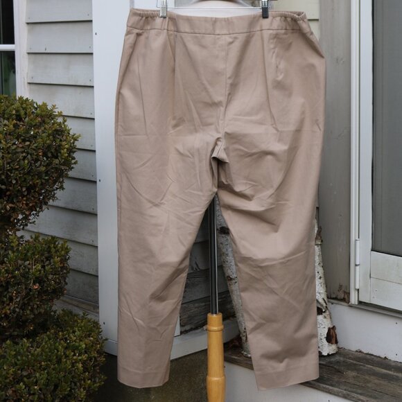 Jones Studio Plus Size Tan Elastic Sides Stretch Cotton Cropped Pants Sz 20W - Picture 3 of 7
